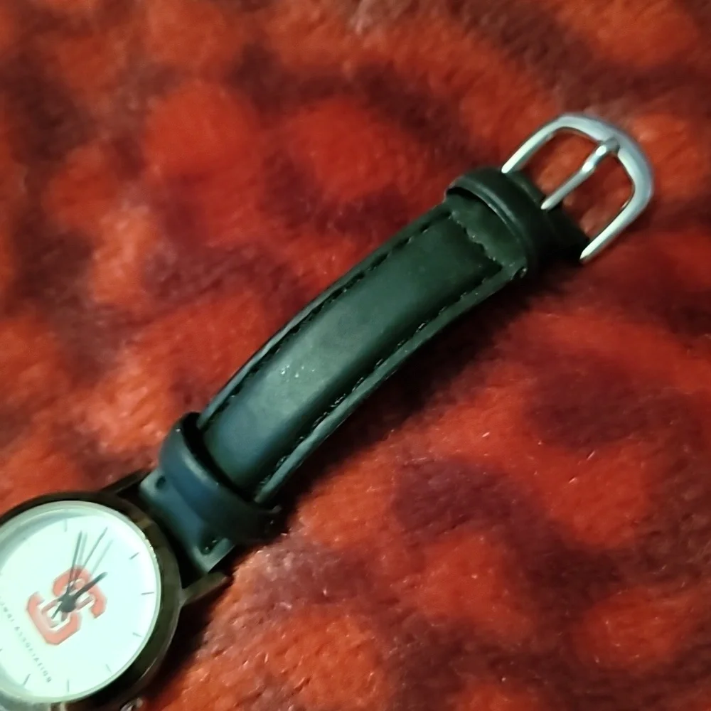 North Carolina State Alumni Association Quartz Analog Womens Watch Black Band‎